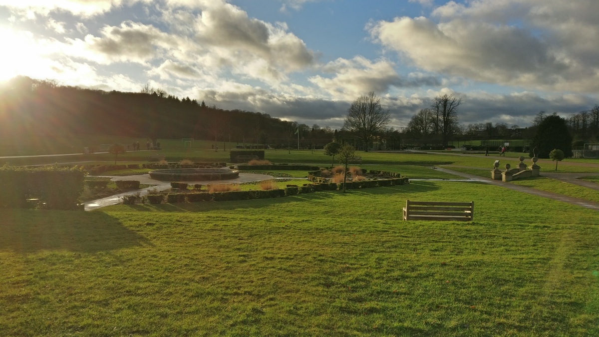 Wintery sun over Priory Park, Reigate